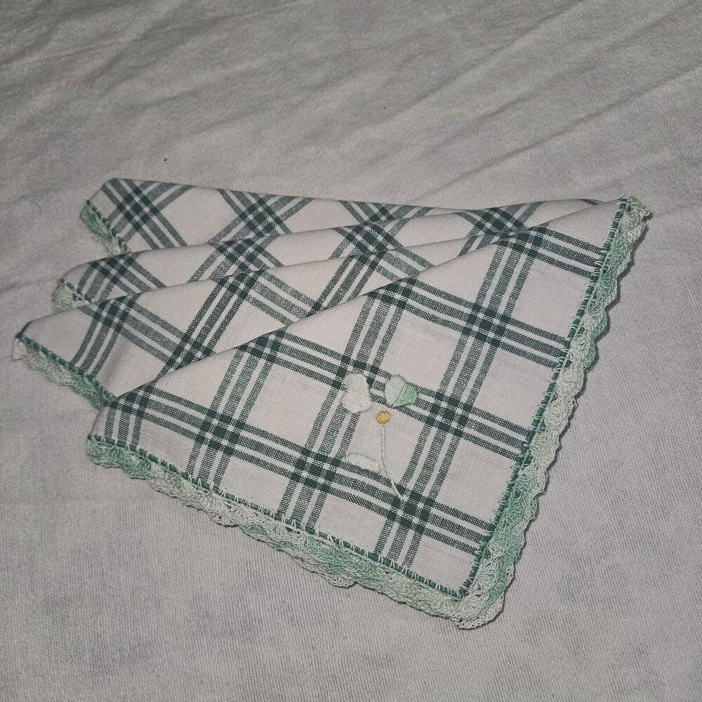 Vintage Set Of 4 Embroidered Clover Napkins Irish Crochet Cottagecore Farmhouse